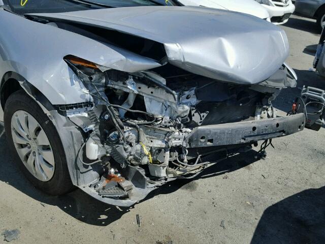 1HGCP2F30BA012170 - 2011 HONDA ACCORD LX SILVER photo 9