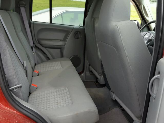 1J4GL38K45W688631 - 2005 JEEP LIBERTY RE RED photo 6