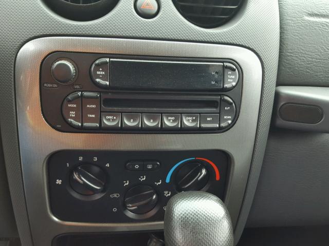 1J4GL38K45W688631 - 2005 JEEP LIBERTY RE RED photo 9