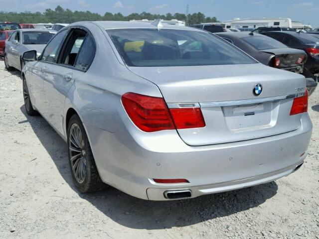 WBAKA83599CY33638 - 2009 BMW 750 I SILVER photo 3