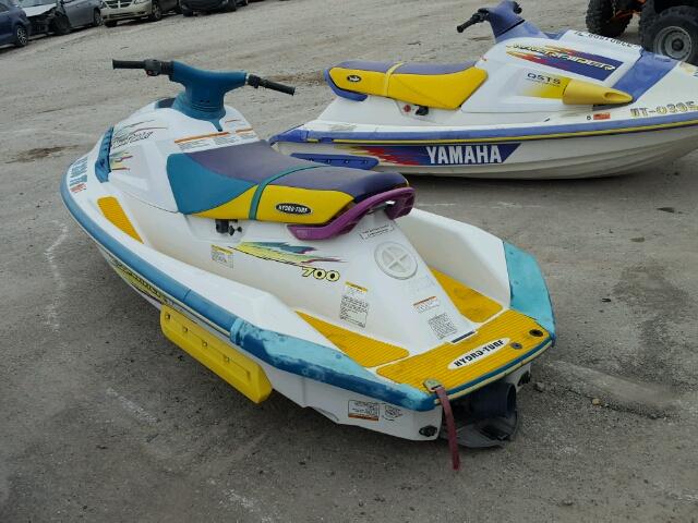 YAMA3963J697 - 1997 YAMAHA WAVERAIER WHITE photo 3