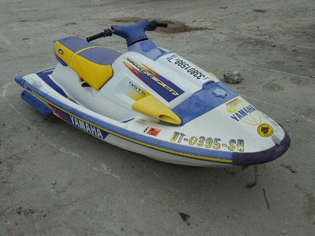 YAML9688K495 - 1995 YAMAHA WAVERAIER WHITE photo 1