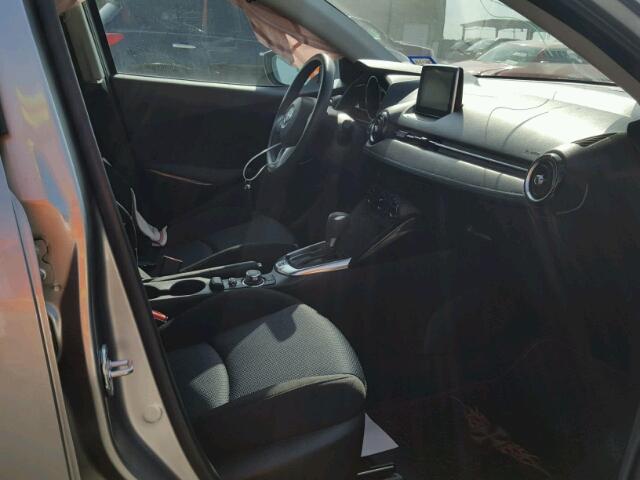 3MYDLBZV7GY141040 - 2016 TOYOTA SCION IA SILVER photo 5