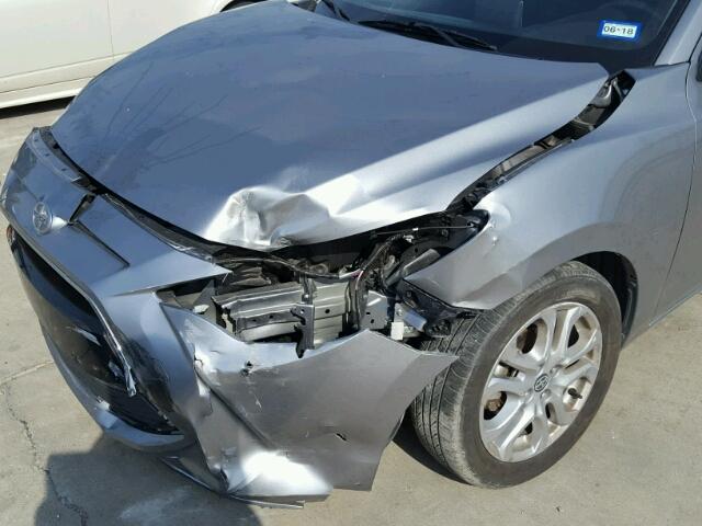 3MYDLBZV7GY141040 - 2016 TOYOTA SCION IA SILVER photo 9