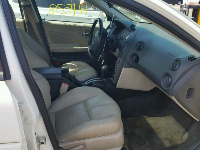 2G2WS522751345123 - 2005 PONTIAC GRAND PRIX WHITE photo 5