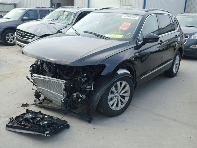 3VV3B7AX2JM042133 - 2018 VOLKSWAGEN TIGUAN SE Schwarz Foto 2