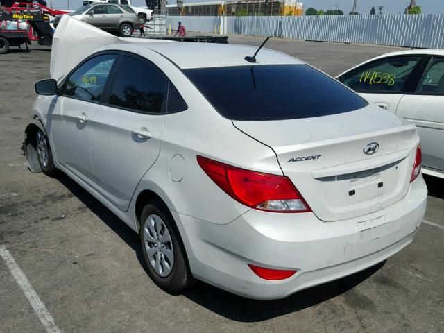 KMHCT4AE3GU982675 - 2016 HYUNDAI ACCENT SE CREAM photo 3