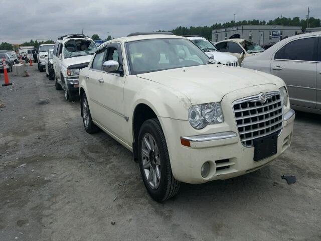 2C3AA63HX5H590673 - 2005 CHRYSLER 300C WHITE photo 1