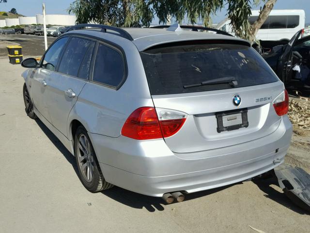 WBAVT13596KW22763 - 2006 BMW 325 XIT SILVER photo 3