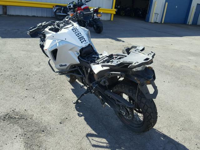 VBKV59406FM922469 - 2015 KTM 1290 SUPER WHITE photo 3