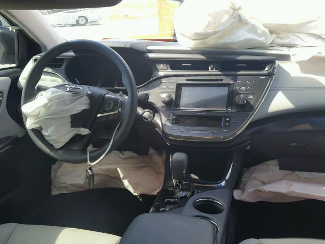 4T1BK1EB4JU275069 - 2018 TOYOTA AVALON XLE SILVER photo 9