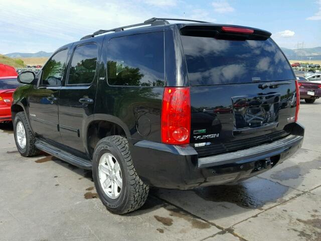 1GKS2CE02BR266409 - 2011 GMC YUKON SLT BLACK photo 3