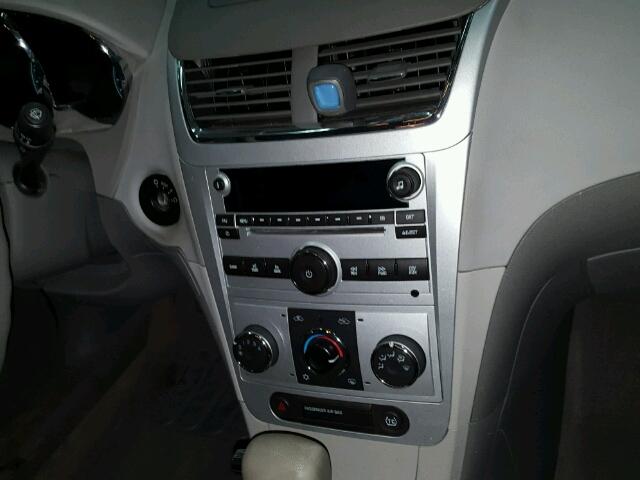 1G1ZG57B29F240287 - 2009 CHEVROLET MALIBU LS ვერცხლისფერი ფოტო 9