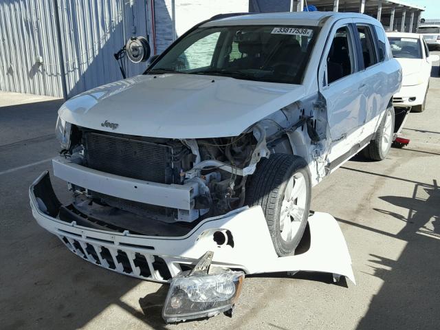 1C4NJDBB0GD566705 - 2016 JEEP COMPASS SP WHITE photo 2