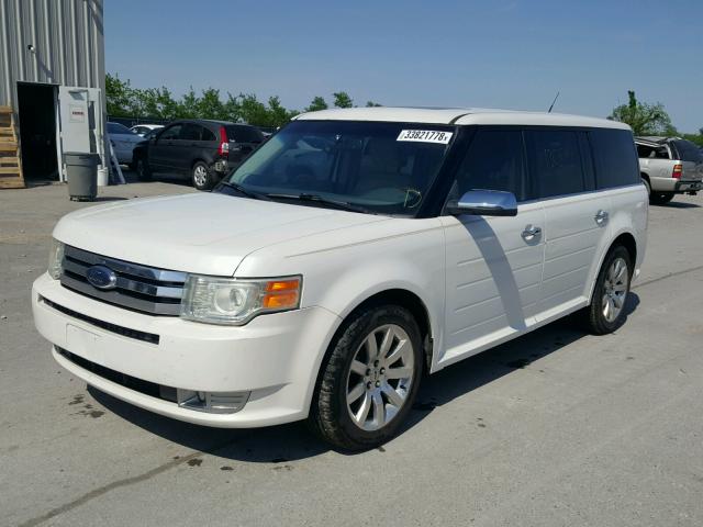 2FMEK63C09BA10091 - 2009 FORD FLEX LIMIT WHITE photo 2