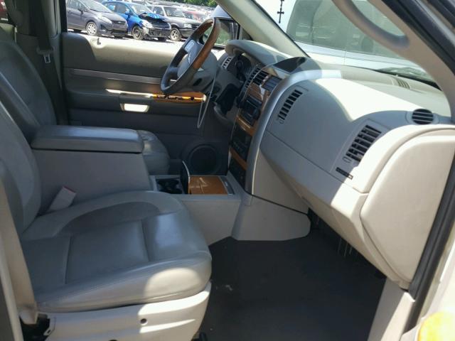 1A8HW58247F548927 - 2007 CHRYSLER ASPEN LIMI 奶油色 照片 5