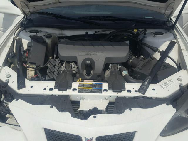 2G2WP552971124218 - 2007 PONTIAC GRAND PRIX WHITE photo 7