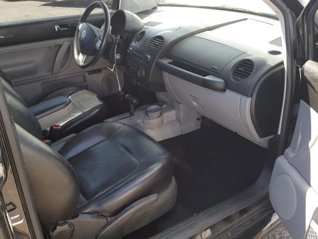3VWCK21C42M414987 - 2002 VOLKSWAGEN NEW BEETLE 黑色 照片 5