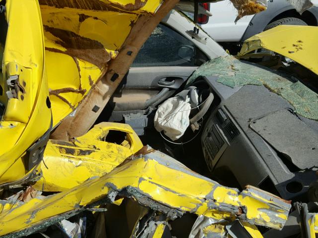 3FAFP31N05R154710 - 2005 FORD FOCUS ZX3 YELLOW photo 5
