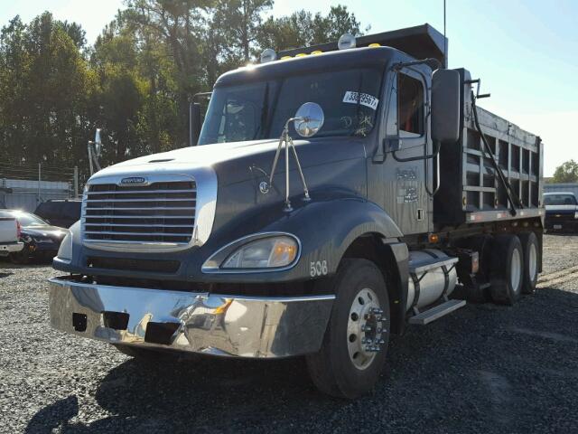 1FUJA6CK67LY83878 - 2007 FREIGHTLINER CONVENTION GREEN photo 2