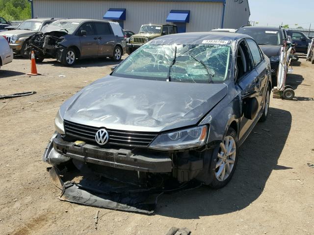 3VW2K7AJ9EM352644 - 2014 VOLKSWAGEN JETTA BASE 灰色 照片 2