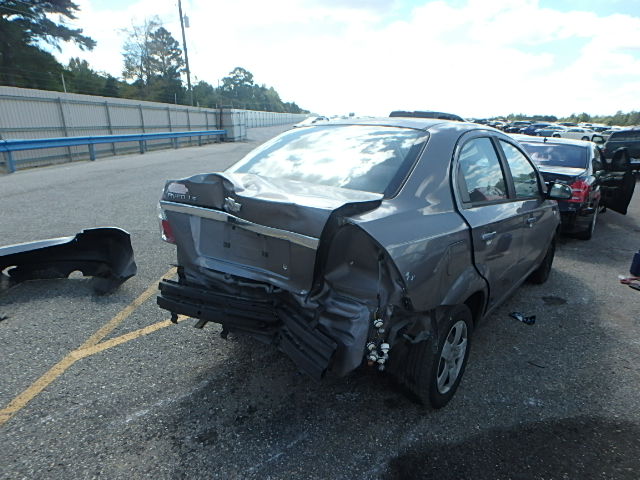 KL1TD56648B047310 - 2008 CHEVROLET AVEO BASE GRAY photo 4