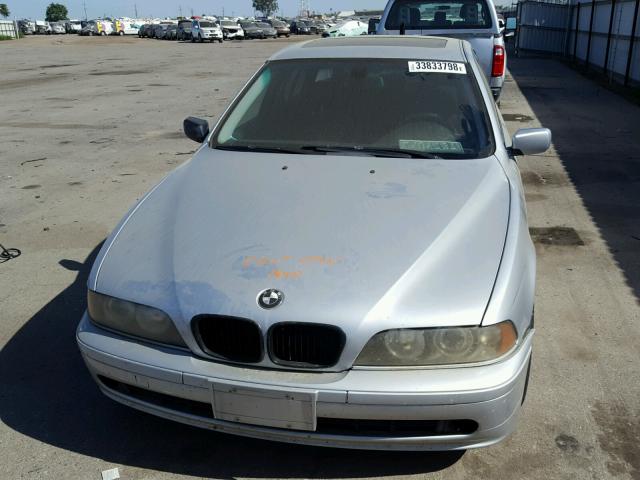 WBADT53482CE92914 - 2002 BMW 530 SILVER photo 9