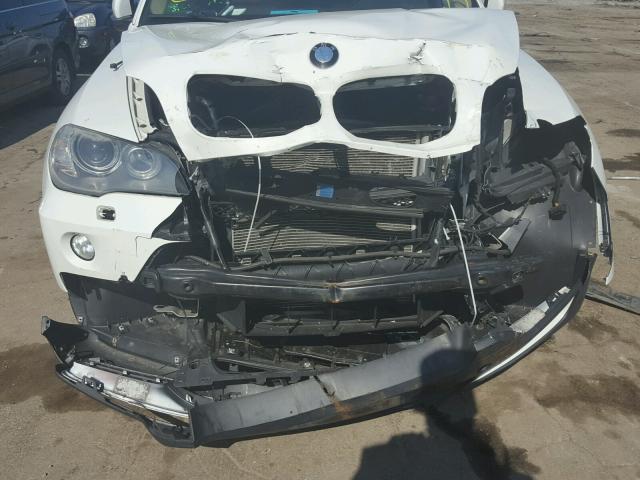 5UXFE43559L263105 - 2009 BMW X5 XDRIVE3 WHITE photo 9