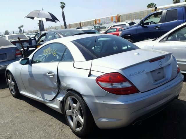 WDBWK54F18F183657 - 2008 MERCEDES-BENZ SLK 280 SILVER photo 3