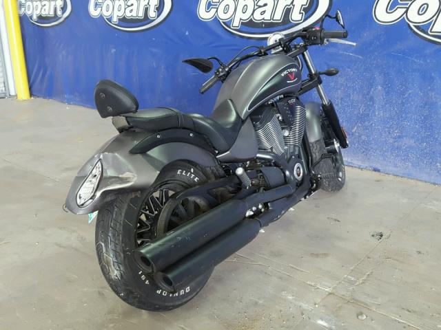 5VPLB36N7F3035557 - 2015 VICTORY MOTORCYCLES GUNNER GRAY photo 4