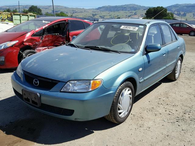 JM1BJ225221621859 - 2002 MAZDA PROTEGE DX BLUE photo 2