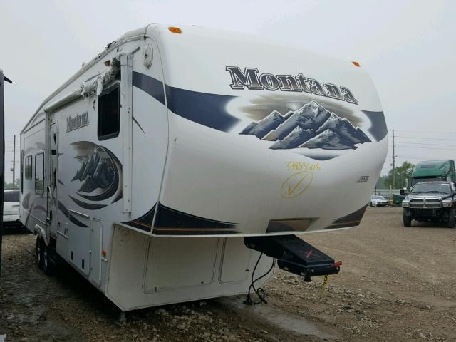 4YDF35823B4701726 - 2011 KEYSTONE MONTANA WHITE photo 1