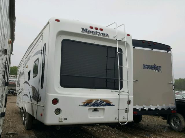 4YDF35823B4701726 - 2011 KEYSTONE MONTANA WHITE photo 4