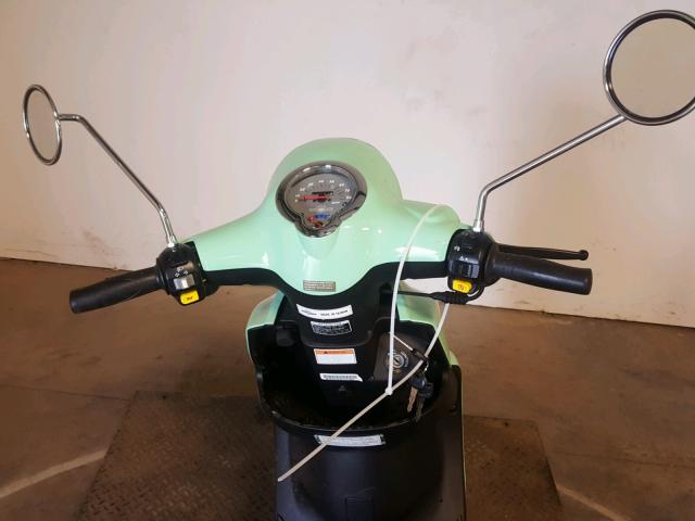 RFVPAC203G1017525 - 2016 GENUINE SCOOTER CO. BUDDY 125 GREEN photo 5