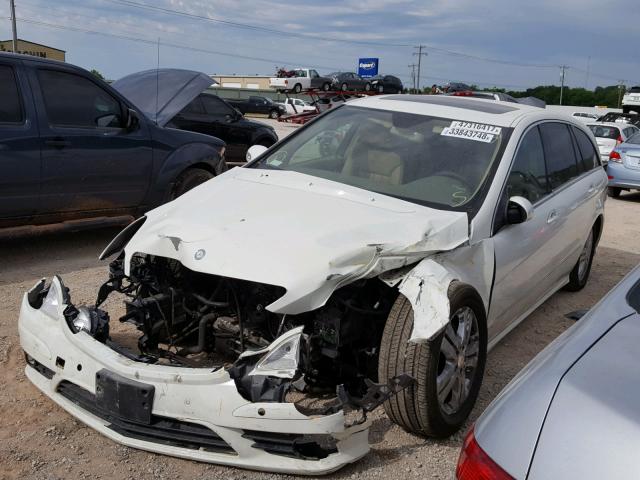 4JGCB22E88A076563 - 2008 MERCEDES-BENZ R 320 CDI WHITE photo 2