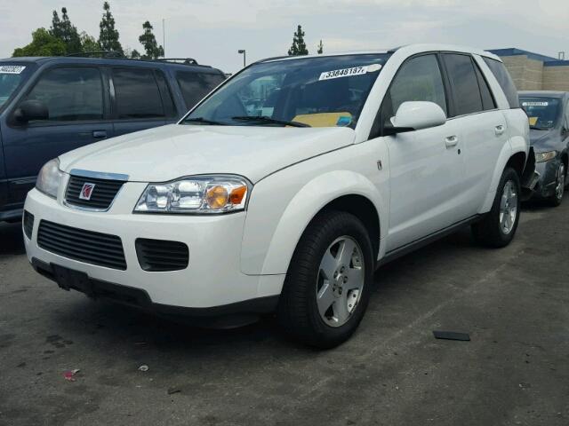 5GZCZ63466S813813 - 2006 SATURN VUE WHITE photo 2