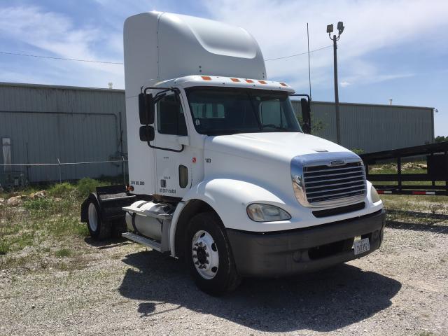 1FUBF9DL97PW75999 - 2007 FREIGHTLINER COLUMBIA 1 WHITE photo 1