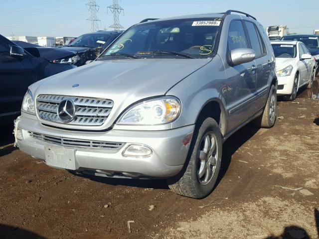 4JGAB75E73A426497 - 2003 MERCEDES-BENZ ML 500 SILVER photo 2