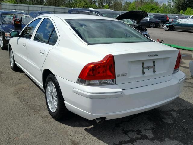 YV1RS612252461128 - 2005 VOLVO S60 WHITE photo 3