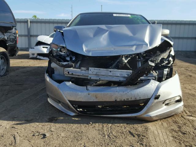 JHMZE2H52BS006439 - 2011 HONDA INSIGHT LX SILVER photo 9