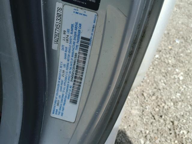 3VWDD21C5YM451585 - 2000 VOLKSWAGEN NEW BEETLE 银色 照片 10