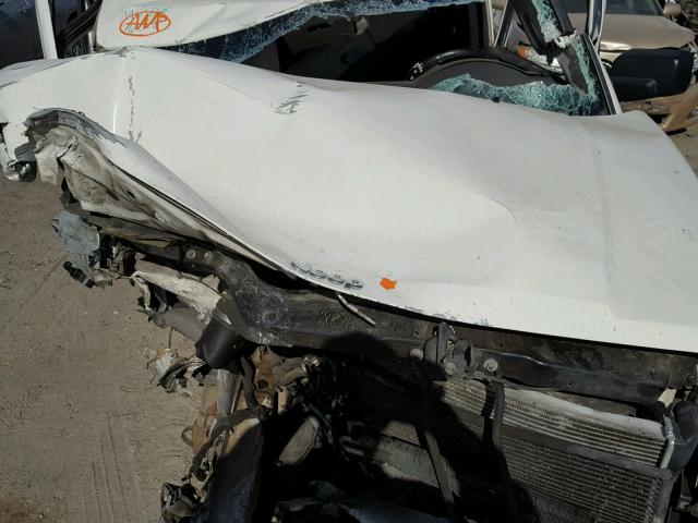 1J8HH48K28C187835 - 2008 JEEP COMMANDER WHITE photo 7