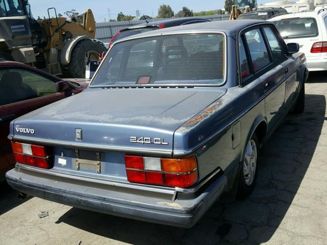 YV1AX8842H1266352 - 1987 VOLVO 244 DL BLUE photo 4