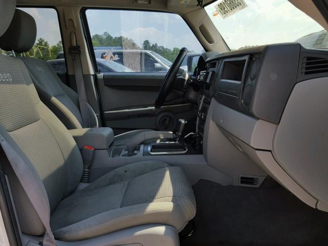 1J8HH48K97C622591 - 2007 JEEP COMMANDER SILVER photo 5