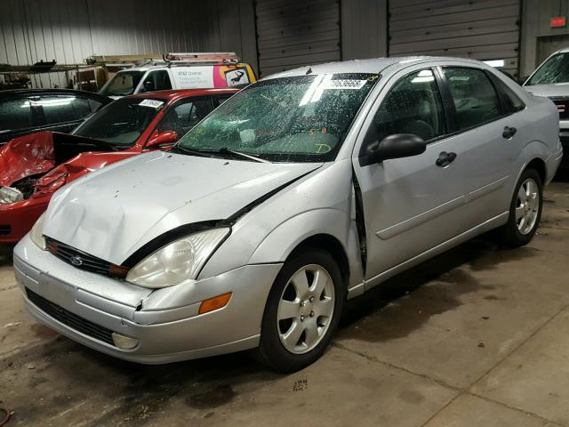 1FAFP38371W296113 - 2001 FORD FOCUS ZTS SILVER photo 2