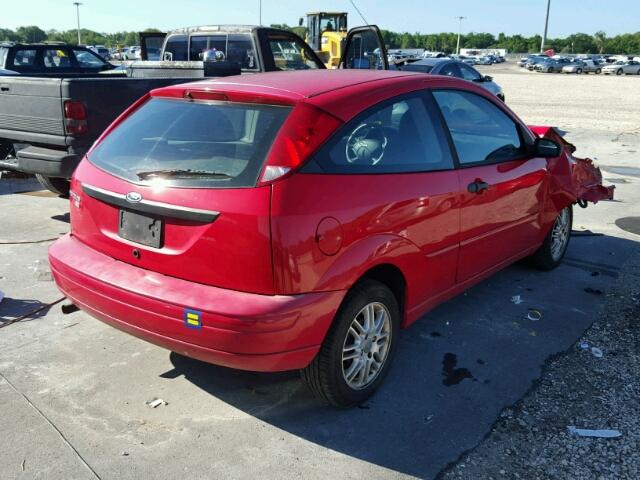 1FAFP31N37W166026 - 2007 FORD FOCUS ZX3 RED photo 4