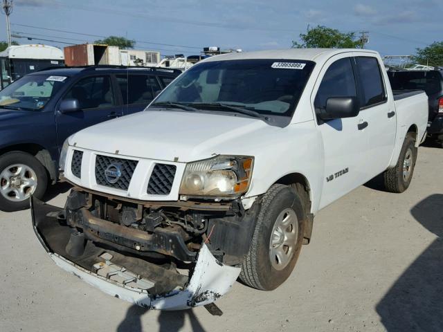 1N6AA07A56N567703 - 2006 NISSAN TITAN XE WHITE photo 2