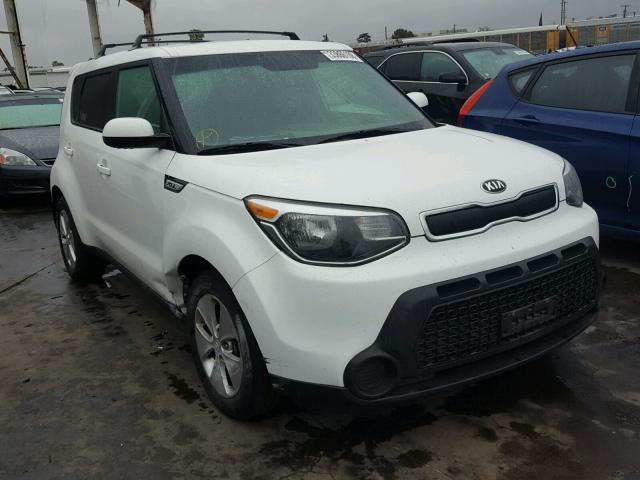 KNDJN2A21F7793889 - 2015 KIA SOUL WHITE photo 1