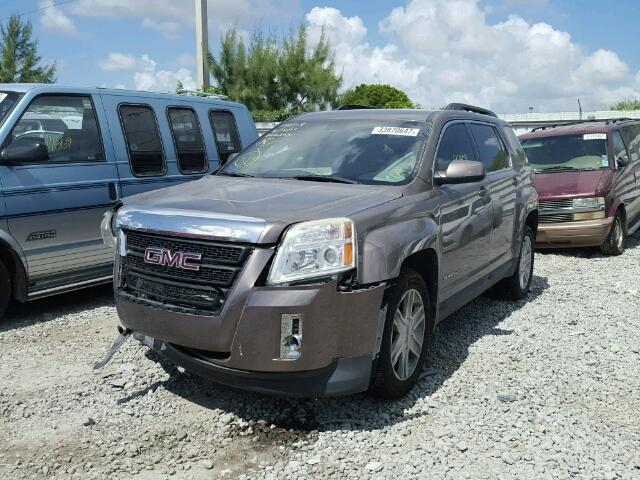 2CTALFEW9A6298766 - 2010 GMC TERRAIN SL GRAY photo 2