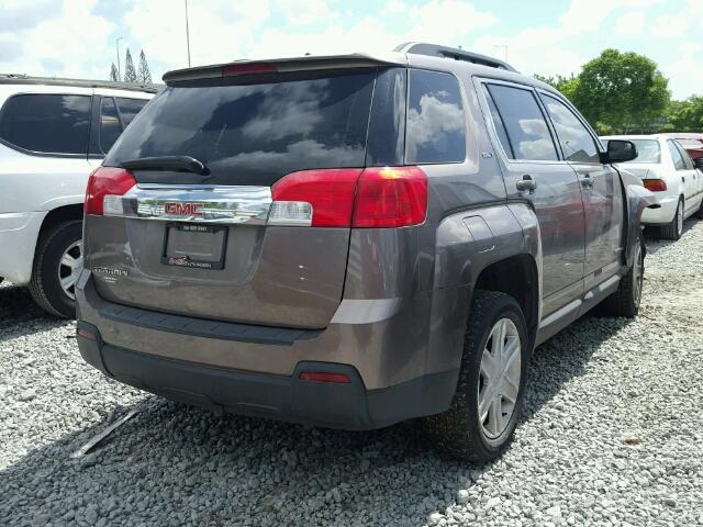 2CTALFEW9A6298766 - 2010 GMC TERRAIN SL GRAY photo 4